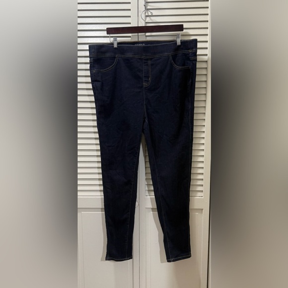 Torrid Lean Jean Skinny High-Rise Jean - Picture 4 of 10